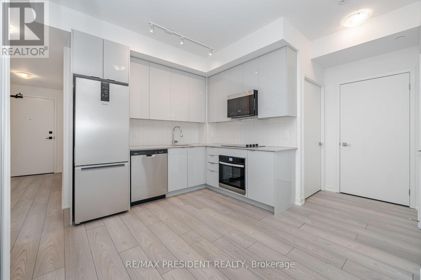 501 - 474 Caldari Road, Vaughan, Ontario  L4K 0R5 - Photo 8 - N12472571