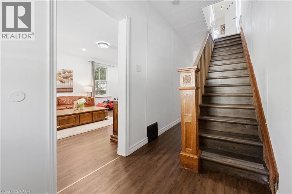 9 Metcalfe Street, Cambridge, Ontario  N1S 2N7 - Photo 8 - 40772770