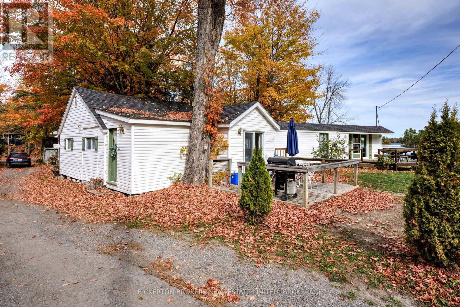 40 Greer Point Lane, Front Of Leeds & Seeleys Bay, Ontario  K0E 1L0 - Photo 27 - X12472651