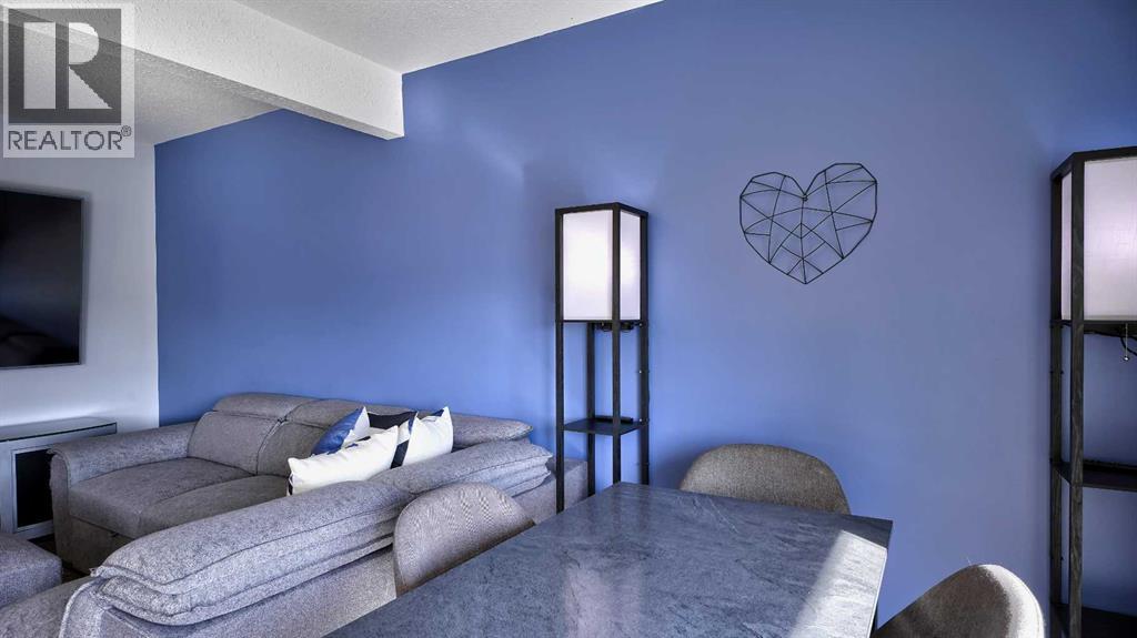 9, 567 Edmonton Trail Ne, Airdrie, Alberta  T4B 2L4 - Photo 12 - A2256383