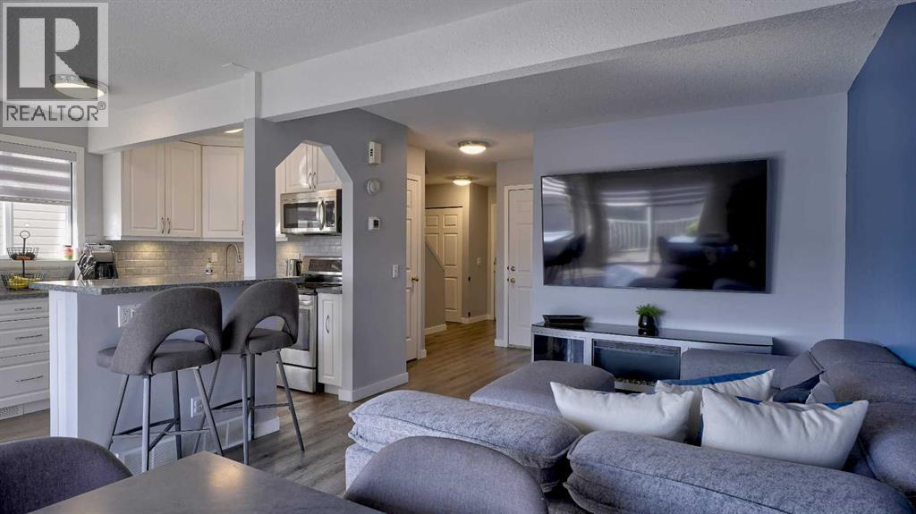 9, 567 Edmonton Trail Ne, Airdrie, Alberta  T4B 2L4 - Photo 10 - A2256383