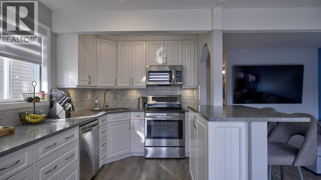 9, 567 Edmonton Trail Ne, Airdrie, Alberta  T4B 2L4 - Photo 15 - A2256383