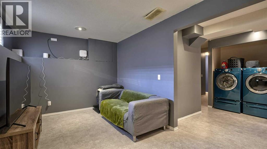 9, 567 Edmonton Trail Ne, Airdrie, Alberta  T4B 2L4 - Photo 37 - A2256383