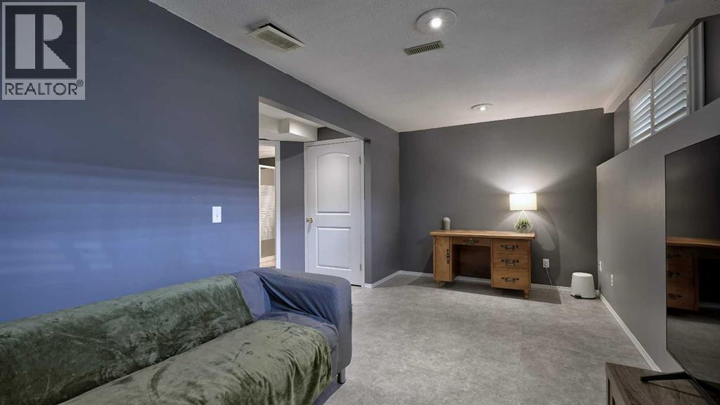 9, 567 Edmonton Trail Ne, Airdrie, Alberta  T4B 2L4 - Photo 38 - A2256383