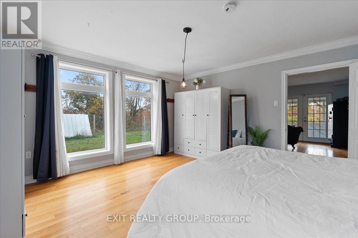 895 English Settlement Road, Quinte West, Ontario K8V 5P7 - Photo 18 - X12472594