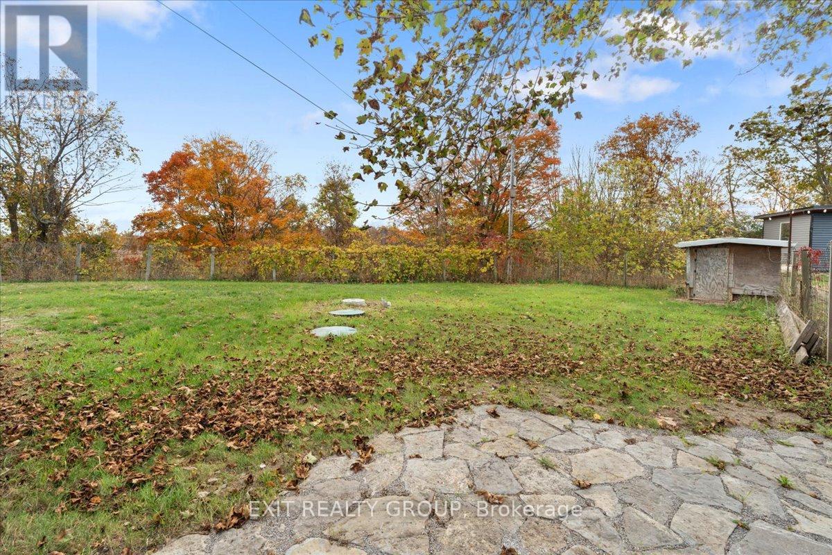 895 English Settlement Road, Quinte West, Ontario K8V 5P7 - Photo 32 - X12472594