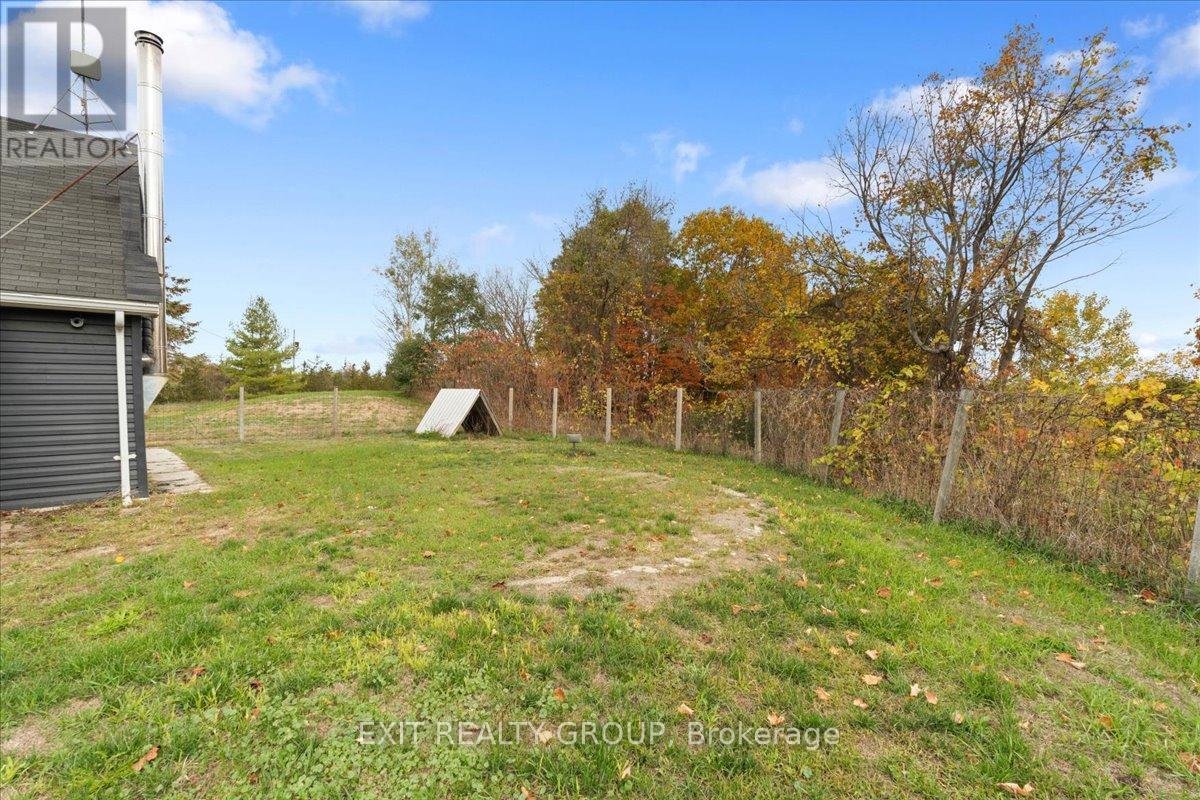 895 English Settlement Road, Quinte West, Ontario K8V 5P7 - Photo 34 - X12472594