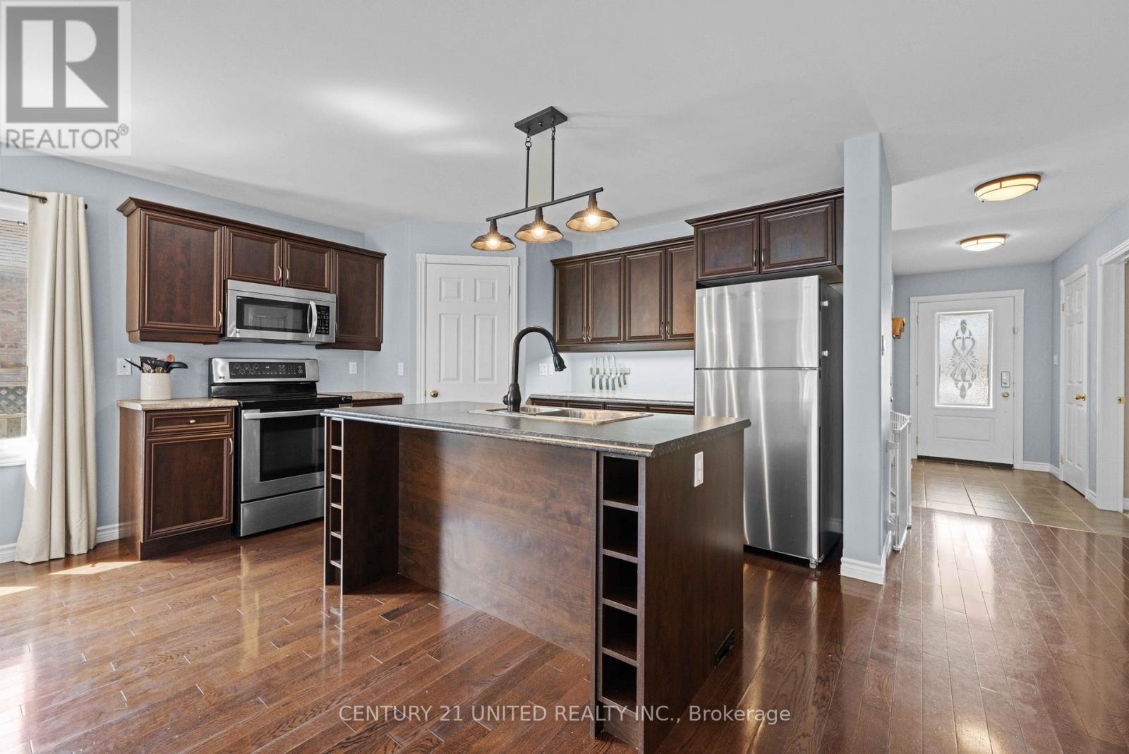 385 Bianco Crescent, Peterborough, Ontario  K9K 0A5 - Photo 4 - X12472657