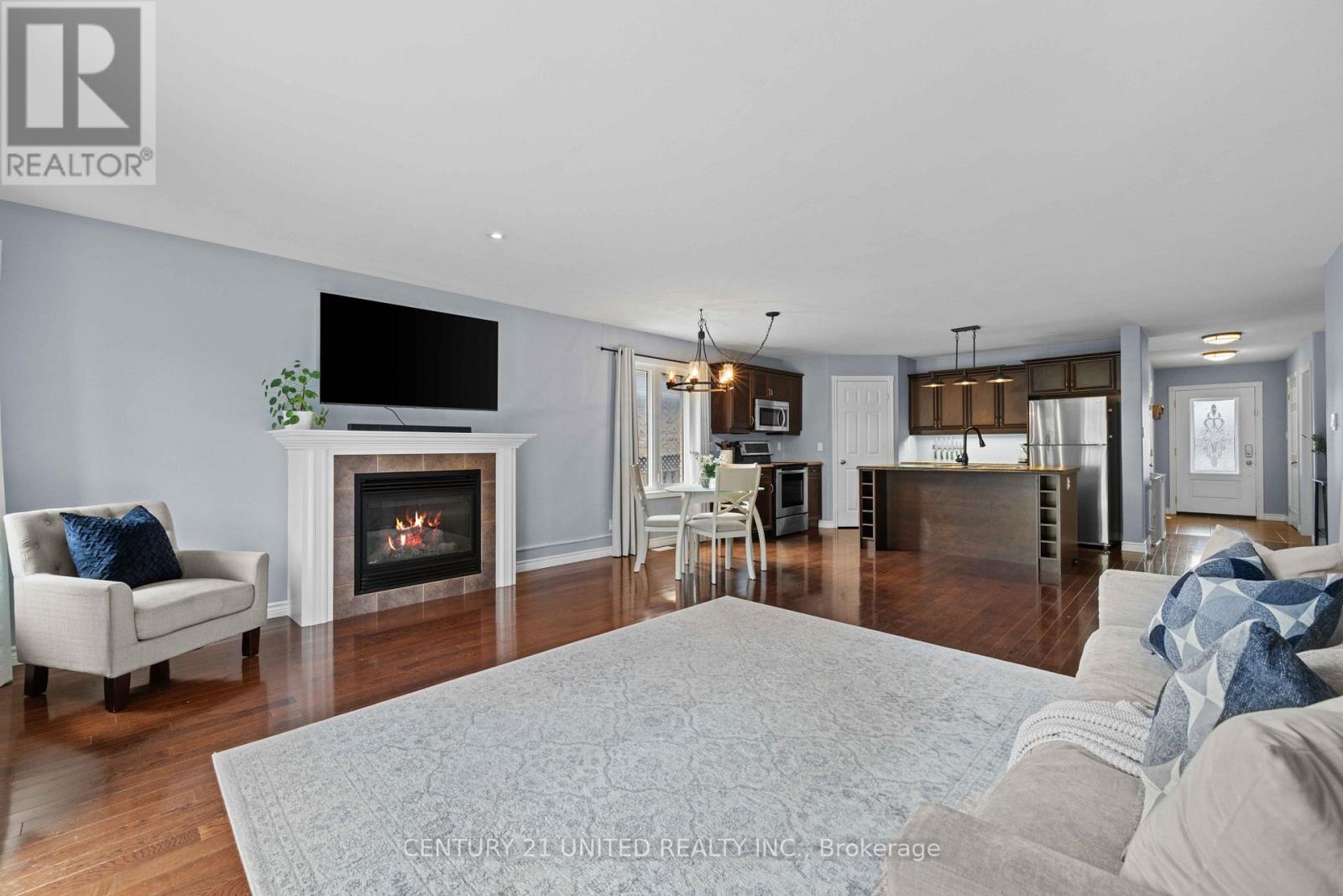 385 Bianco Crescent, Peterborough, Ontario  K9K 0A5 - Photo 6 - X12472657