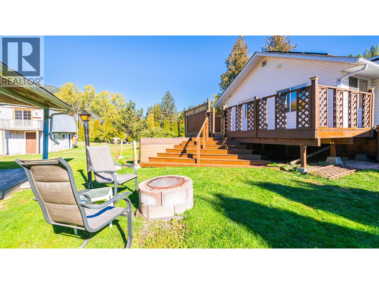 5145 Elsie Holmes Road, Wynndel, British Columbia  V0B 2N1 - Photo 48 - 10366232