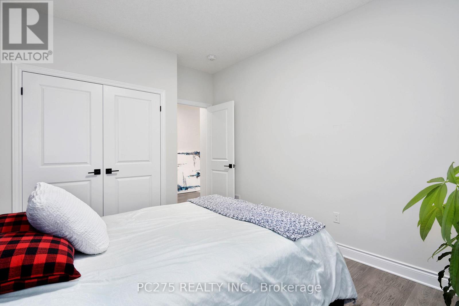 10 - 2022 Upperpoint Boulevard, London South, Ontario  N6K 4M9 - Photo 21 - X12472673