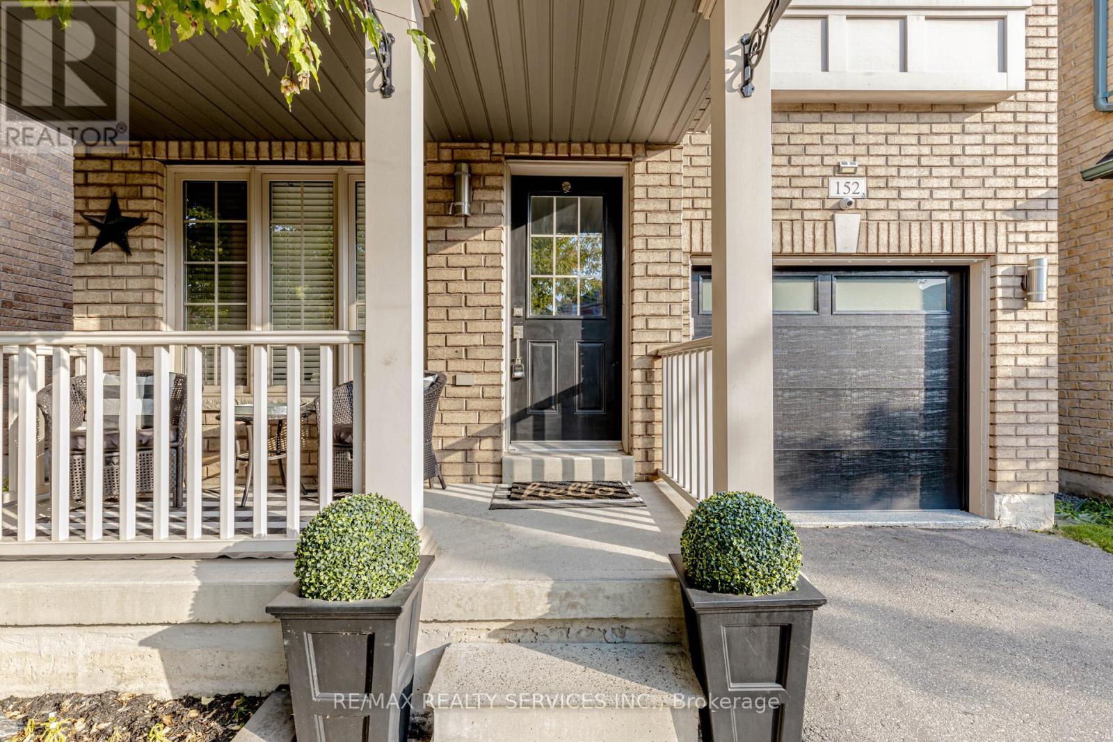 152 Weston Drive, Milton (Sc Scott), Ontario  L9T 0V6 - Photo 2 - W12472549