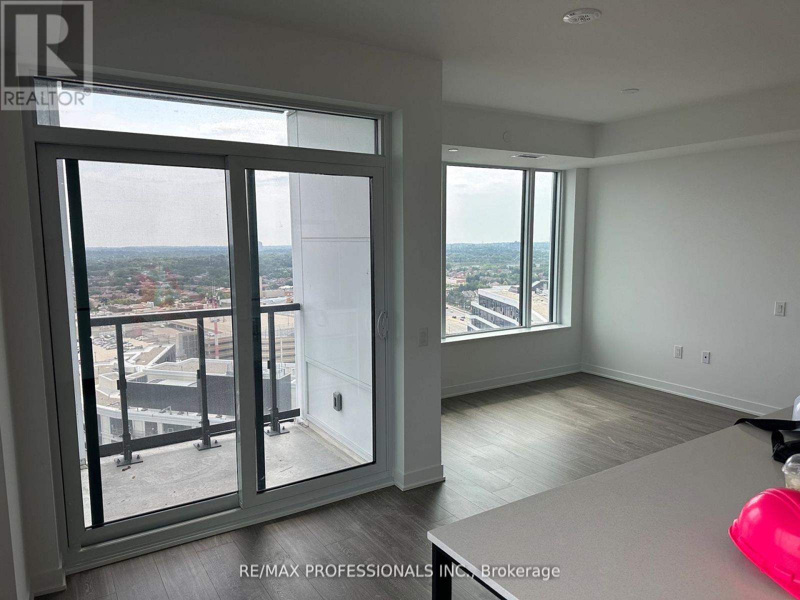 2011 - 2495 Eglinton Avenue W, Mississauga, Ontario  L5M 2V8 - Photo 7 - W12472555