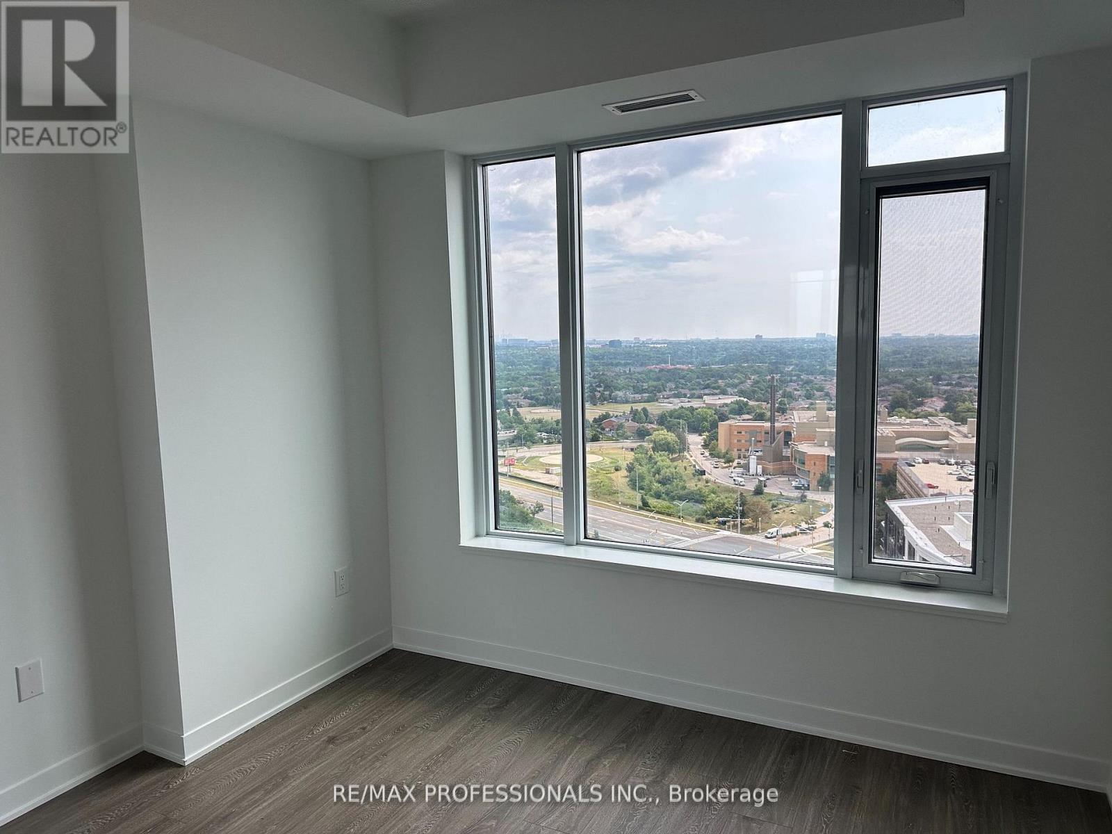 2011 - 2495 Eglinton Avenue W, Mississauga, Ontario  L5M 2V8 - Photo 9 - W12472555