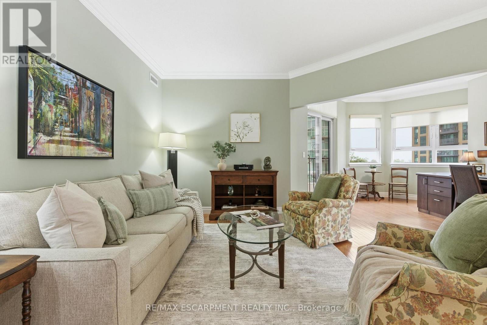512 - 399 Elizabeth Street, Burlington, Ontario  L7R 0A4 - Photo 11 - W12472578