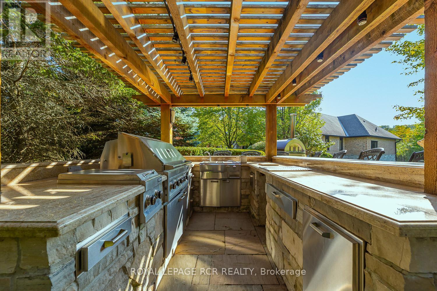 36 Matson Drive, Caledon (Palgrave), Ontario  L7E 0A9 - Photo 11 - W12472584