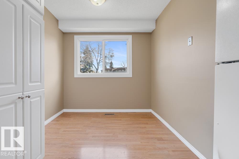 1193 Hooke Rd Nw, Edmonton, Alberta  T5A 4A5 - Photo 11 - E4462850
