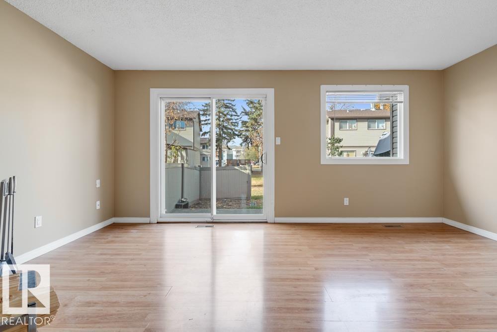 1193 Hooke Rd Nw, Edmonton, Alberta  T5A 4A5 - Photo 3 - E4462850