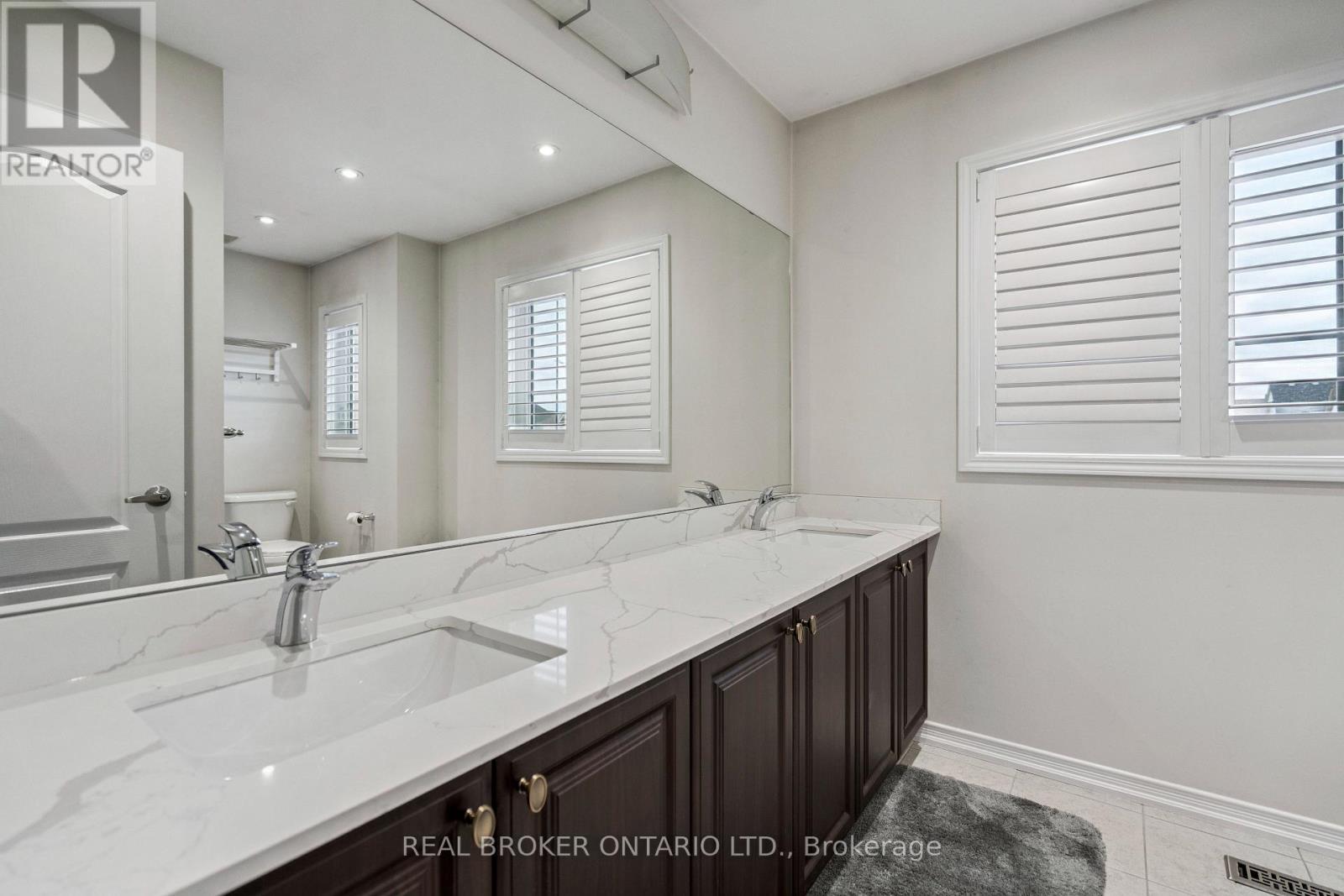 14 Legacy Lane, Thorold (Hurricane/merrittville), Ontario  L3B 0G7 - Photo 15 - X12472610