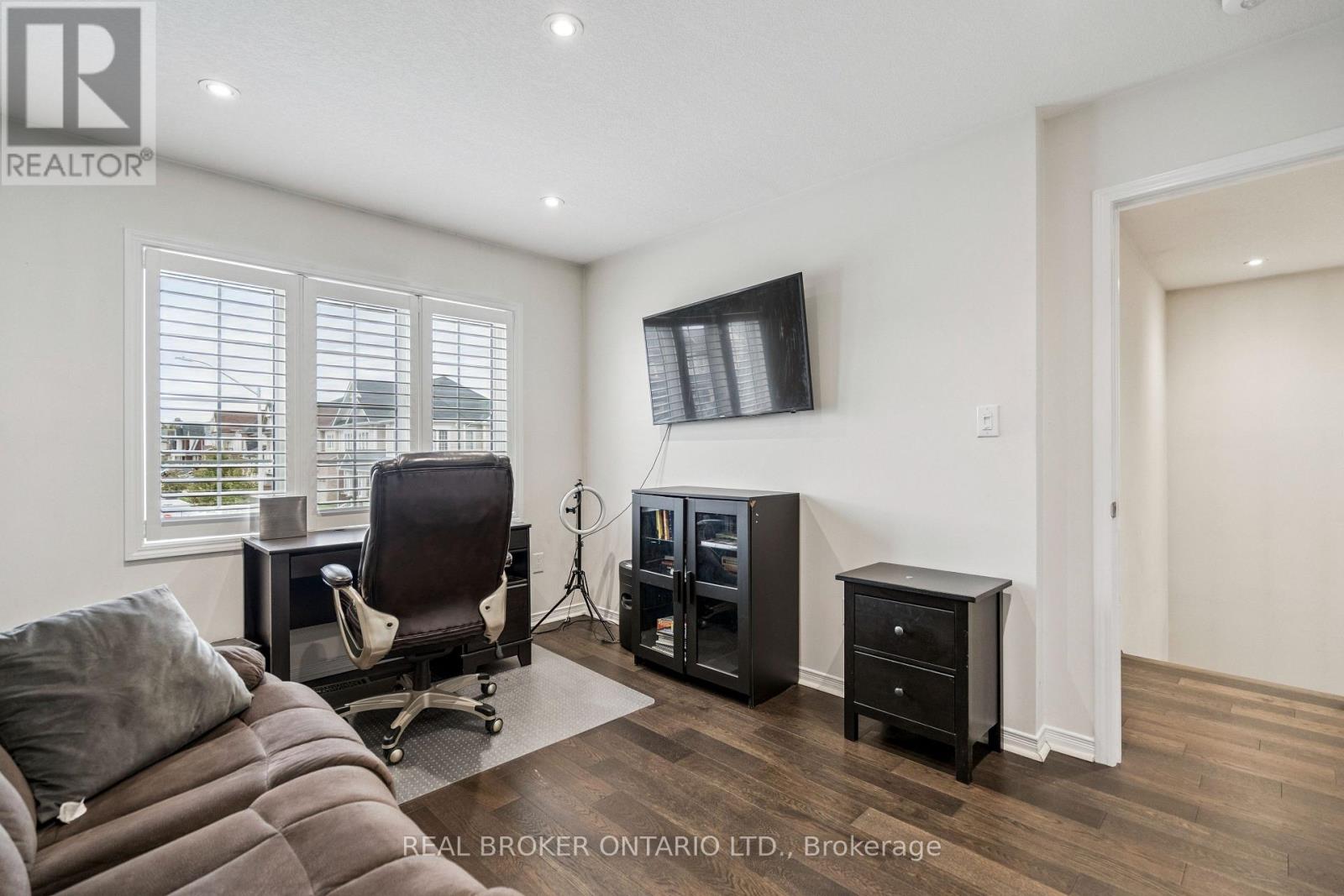 14 Legacy Lane, Thorold (Hurricane/merrittville), Ontario  L3B 0G7 - Photo 17 - X12472610