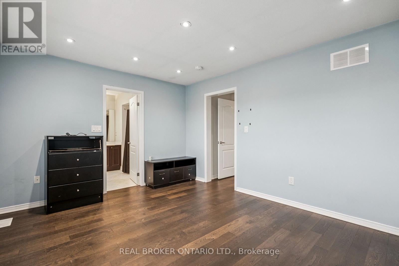 14 Legacy Lane, Thorold (Hurricane/merrittville), Ontario  L3B 0G7 - Photo 22 - X12472610