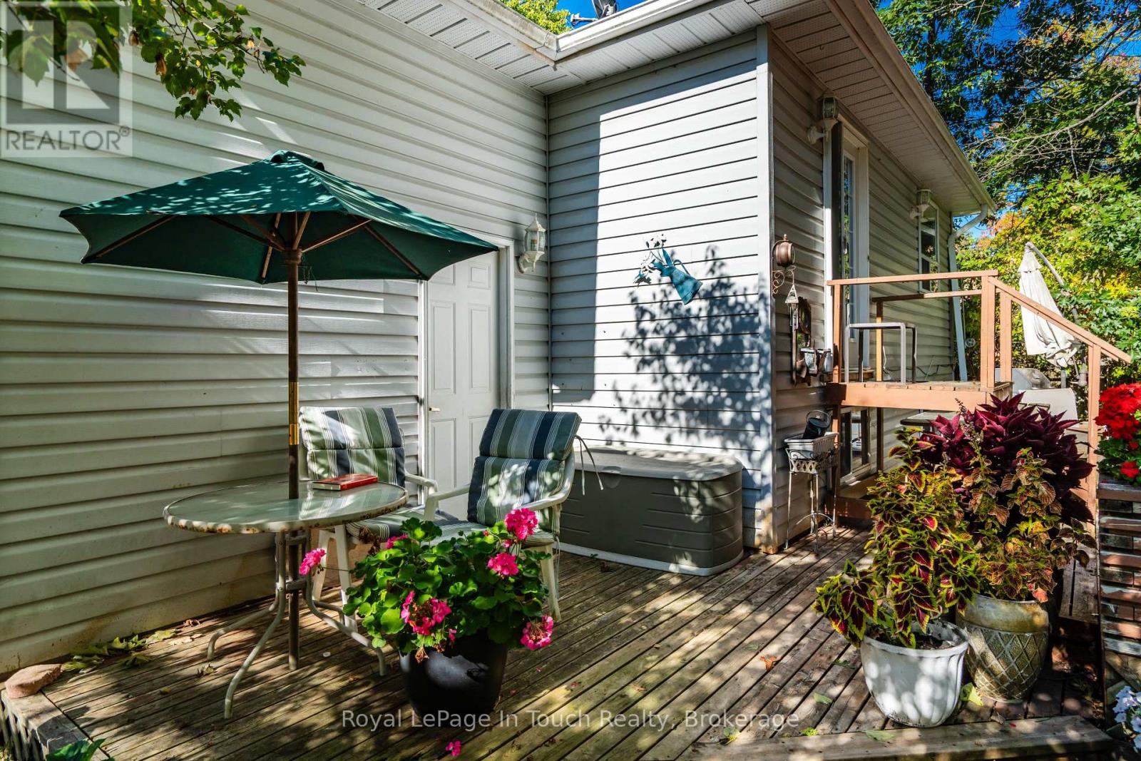 23 Caribbean Drive, Wasaga Beach, Ontario  L9Z 2W3 - Photo 25 - S12472674