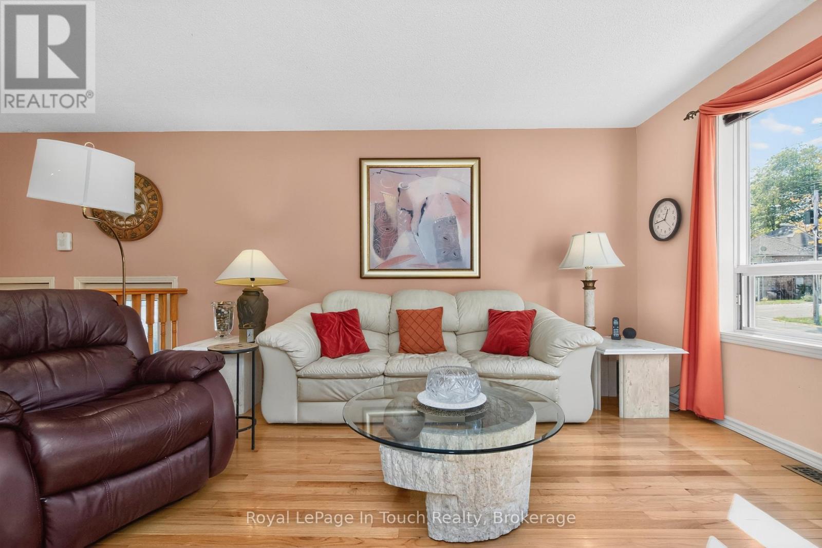 23 Caribbean Drive, Wasaga Beach, Ontario  L9Z 2W3 - Photo 8 - S12472674