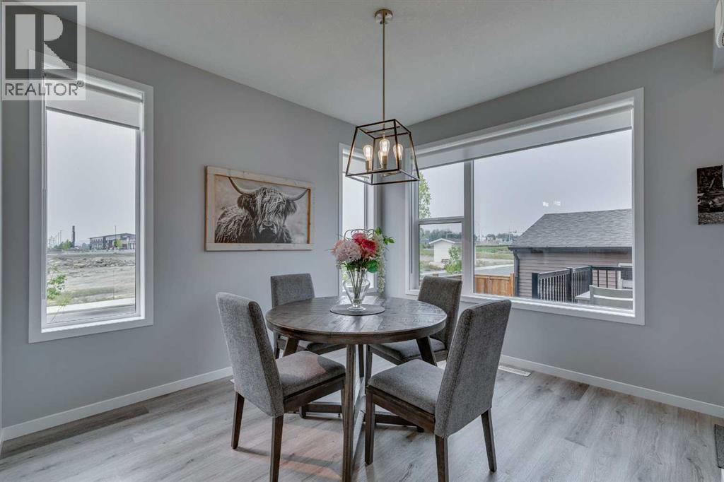 63 Wolf Gate, Okotoks, Alberta  T1S 5T9 - Photo 8 - A2255196