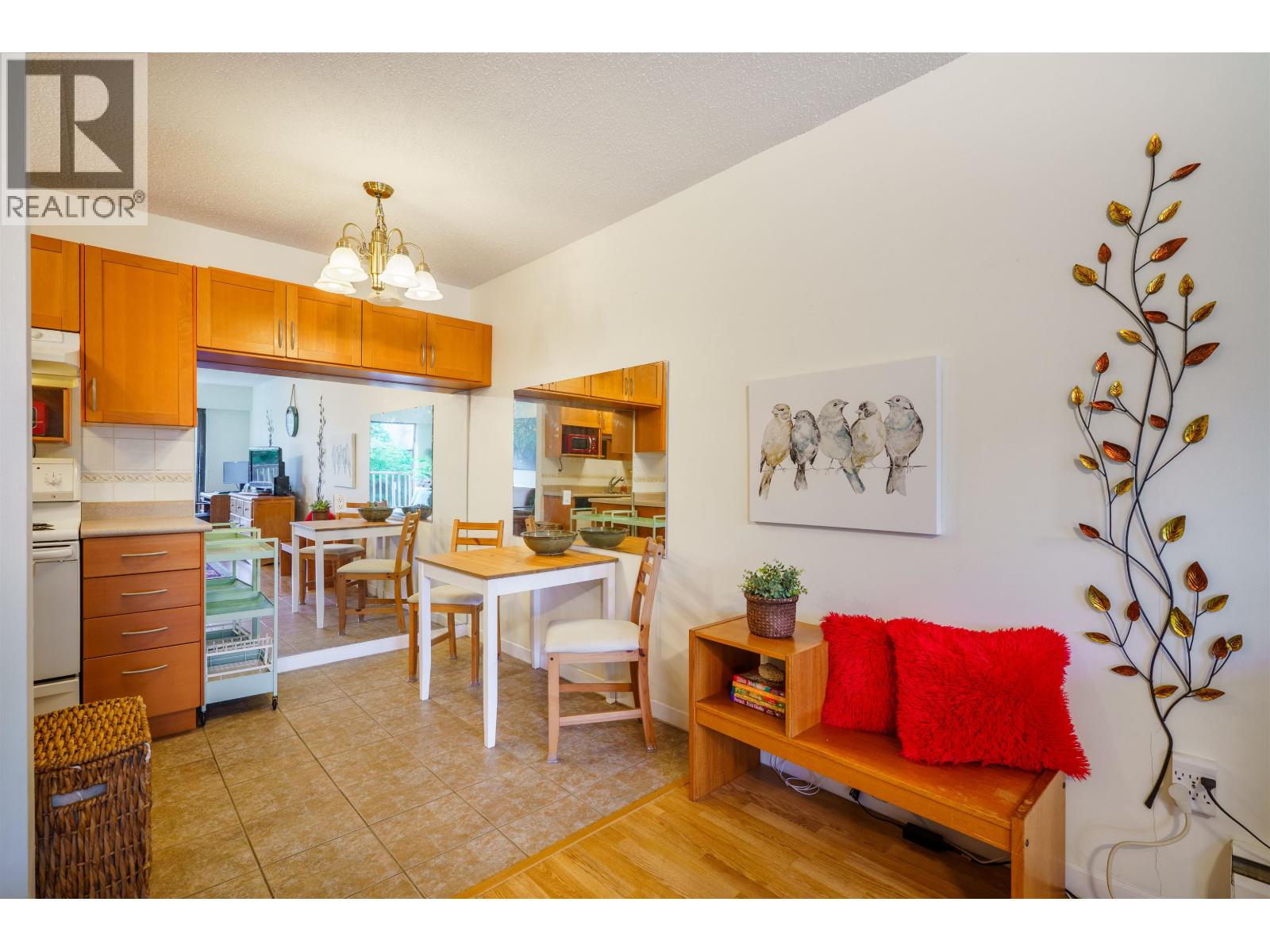 208 2255 W 5th Avenue, Vancouver, British Columbia  V6K 4K1 - Photo 8 - R3060153