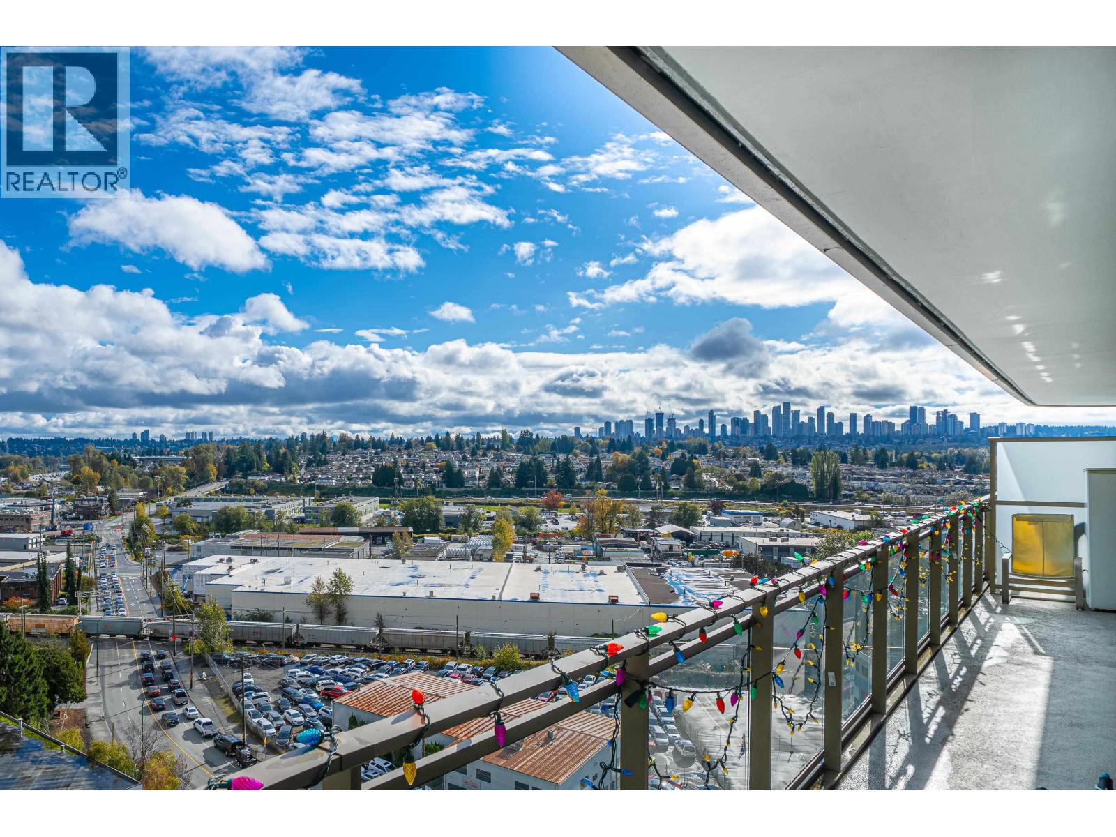 1305 5311 Goring Street, Burnaby, British Columbia  V5B 0B5 - Photo 4 - R3059973