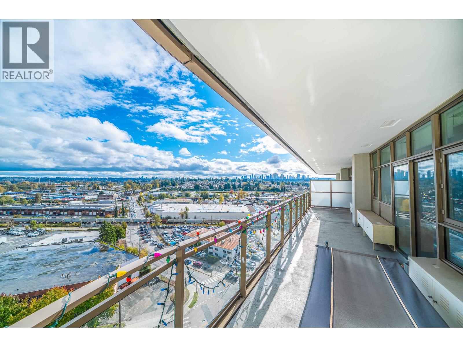 1305 5311 Goring Street, Burnaby, British Columbia  V5B 0B5 - Photo 3 - R3059973