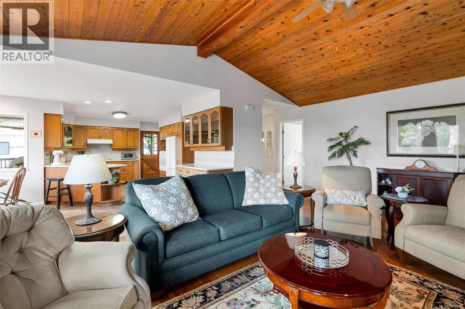 165 Okotoks Rd, Malahat, British Columbia  V0R 2L0 - Photo 11 - 1017241