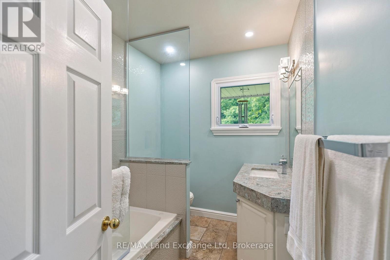 14519 Elginfield Road, Middlesex Centre, Ontario  N0M 2J0 - Photo 26 - X12472625
