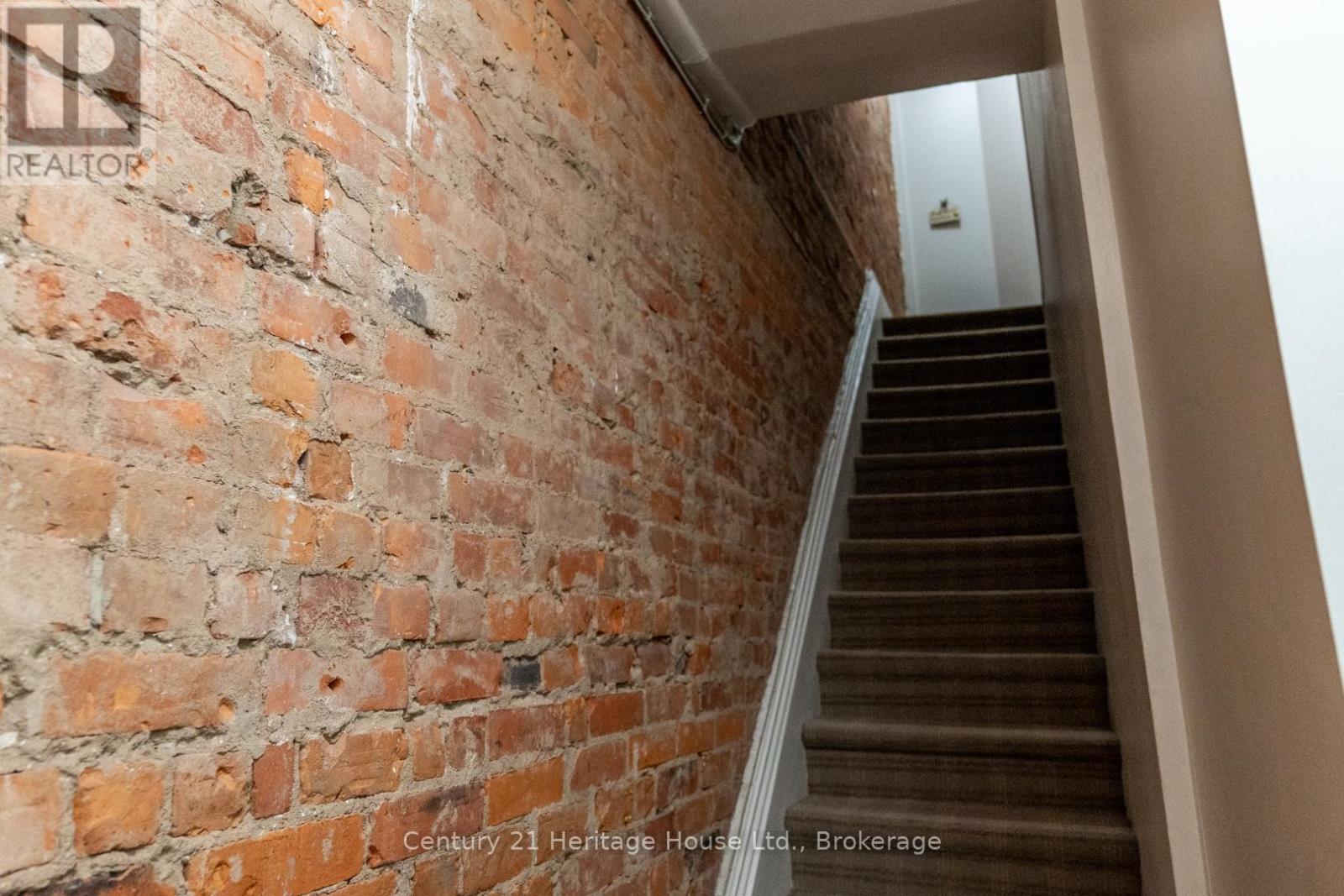A - 210 Wilson Street, Hamilton, Ontario  L8R 1E5 - Photo 2 - X12472649