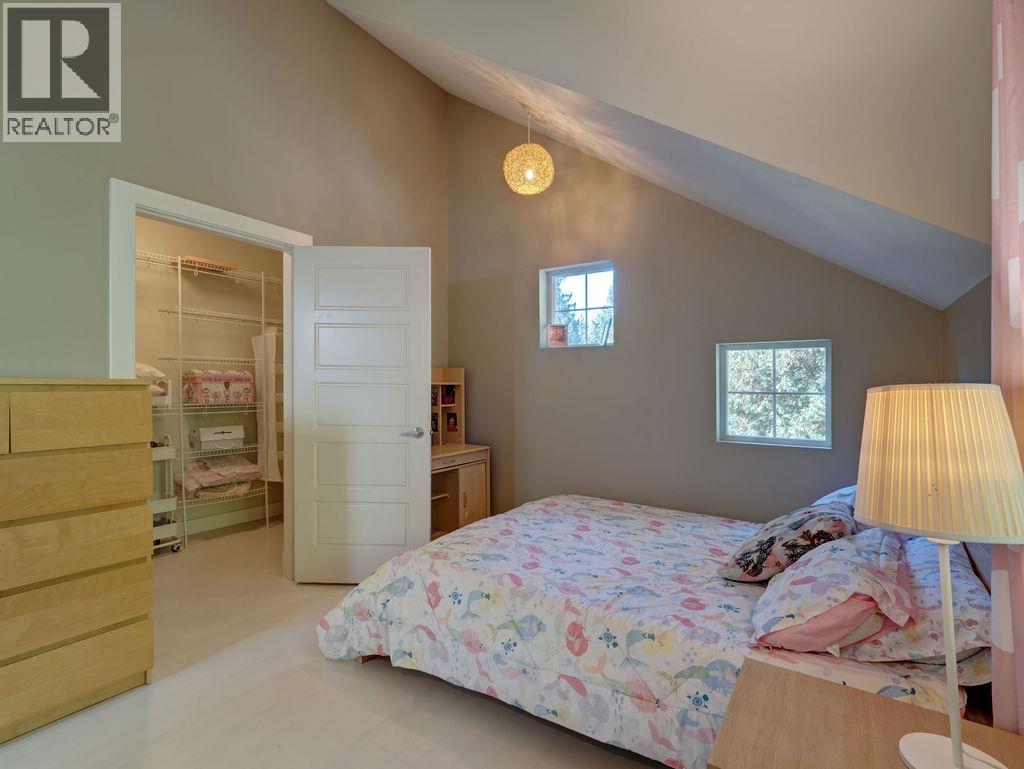 8116 Southwood Road, Halfmoon Bay, British Columbia  V7Z 1A7 - Photo 19 - R3060114