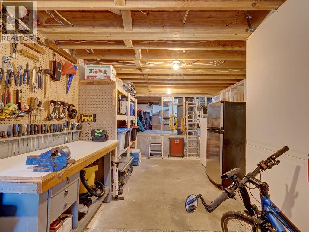 8116 Southwood Road, Halfmoon Bay, British Columbia  V7Z 1A7 - Photo 27 - R3060114