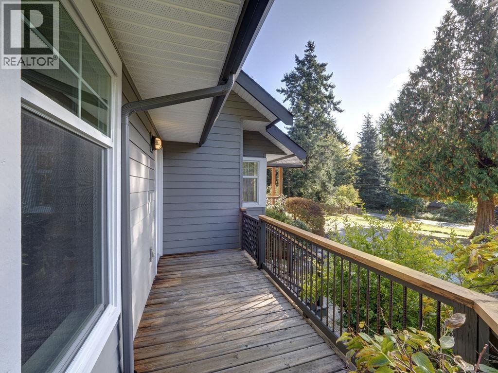 8116 Southwood Road, Halfmoon Bay, British Columbia  V7Z 1A7 - Photo 30 - R3060114