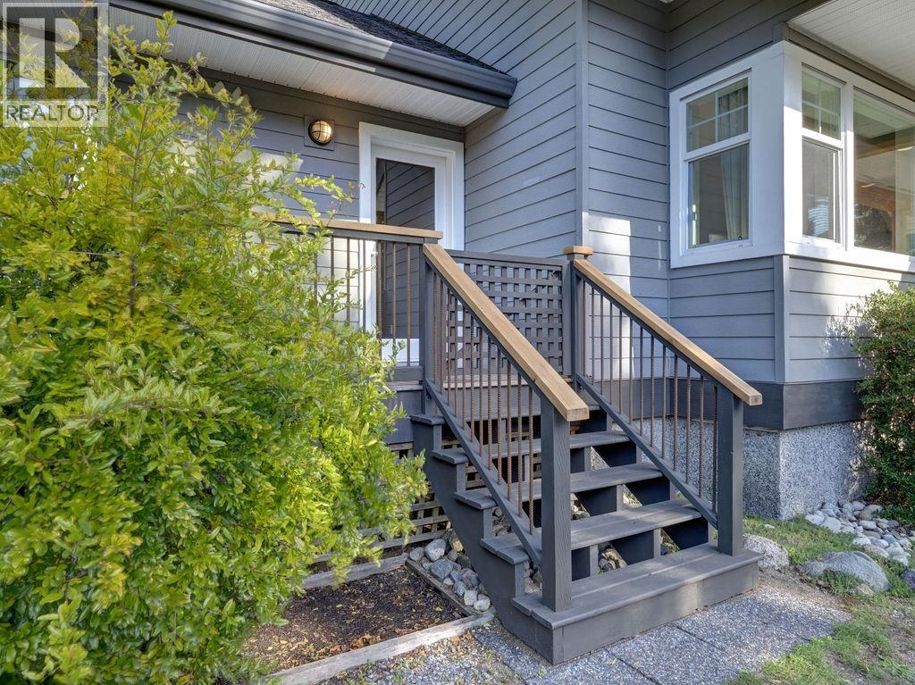 8116 Southwood Road, Halfmoon Bay, British Columbia  V7Z 1A7 - Photo 31 - R3060114