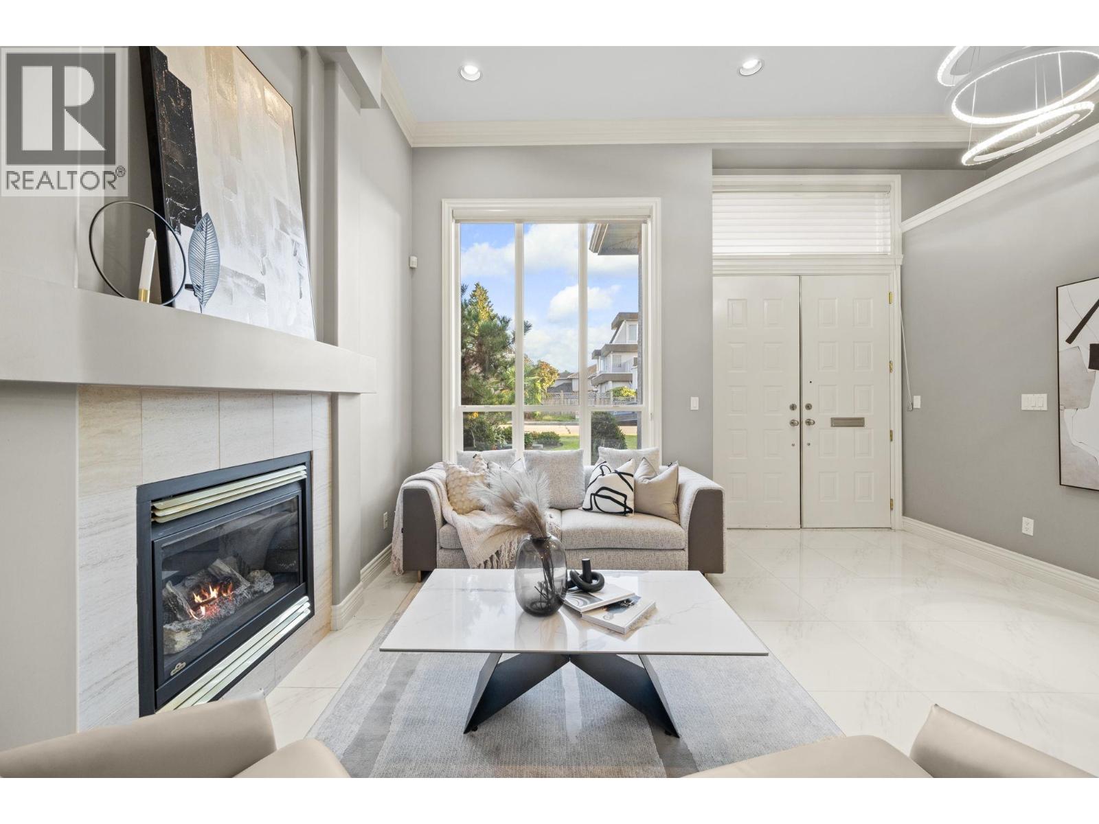 6215 Garrison Court, Richmond, British Columbia  V7C 5S2 - Photo 7 - R3060124