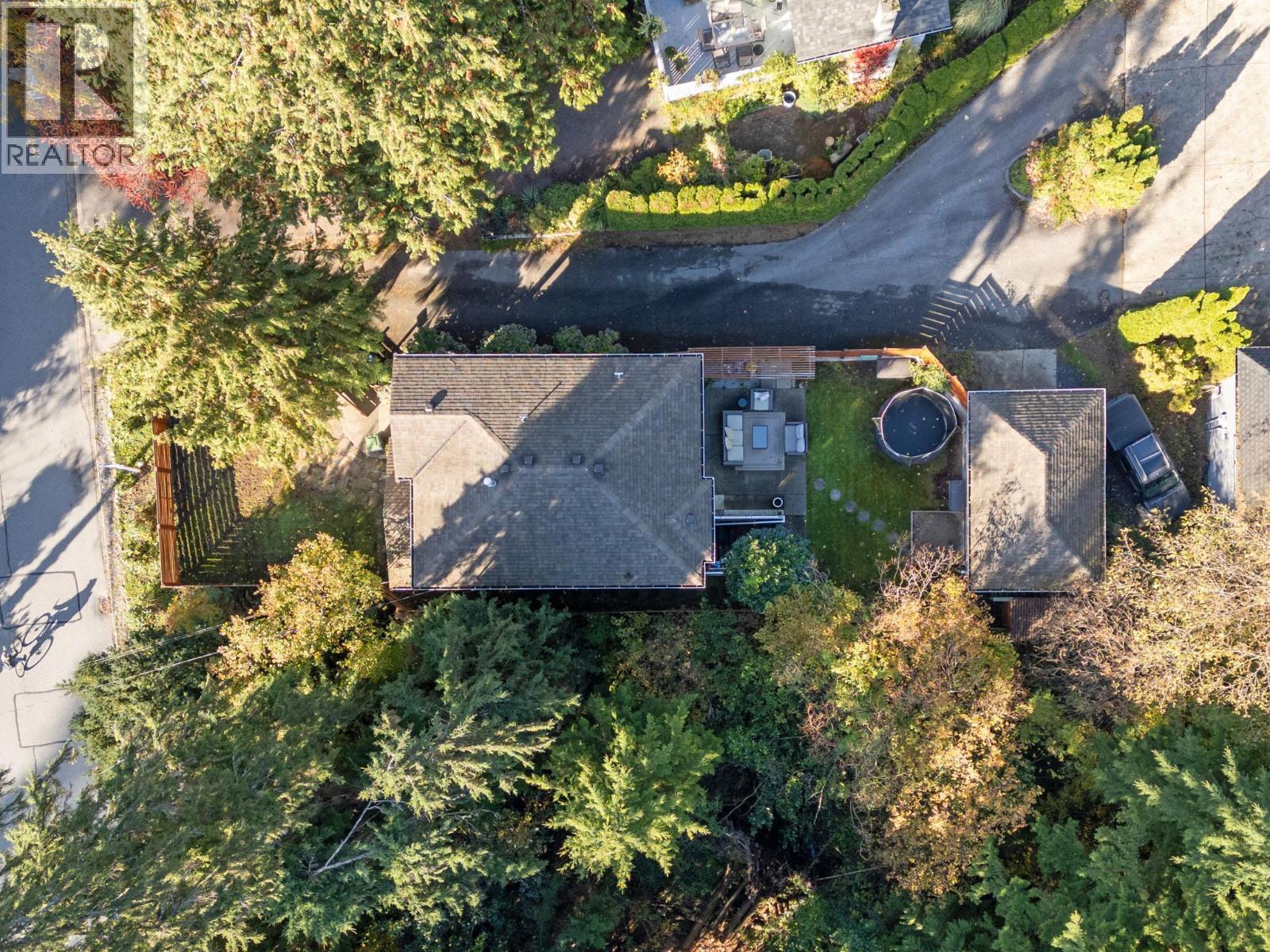 1400 Riverside Drive, North Vancouver, British Columbia  V7H 1V5 - Photo 38 - R3060136
