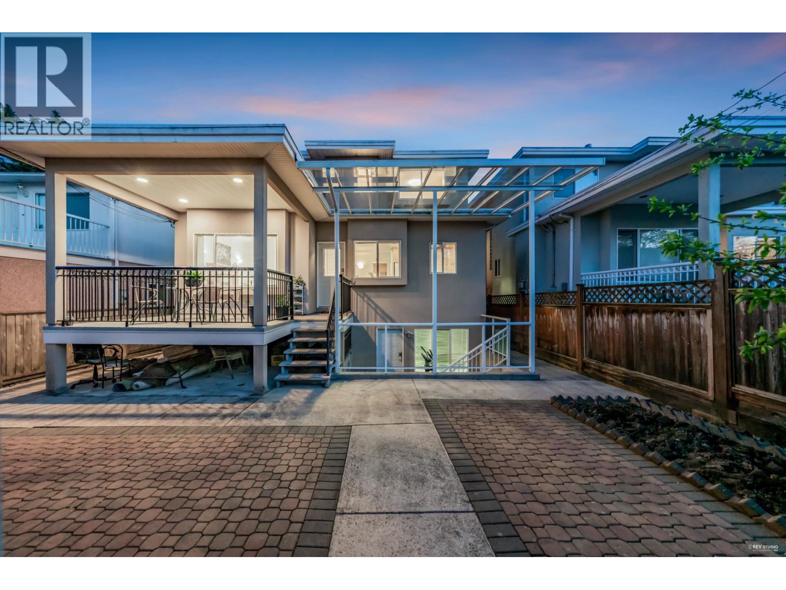 3919 Pine Street, Burnaby, British Columbia  V5G 1Z3 - Photo 6 - R3060145