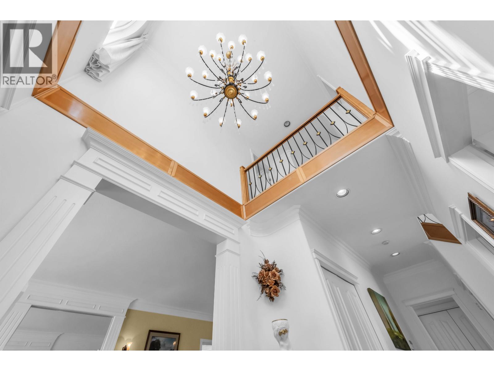 3919 Pine Street, Burnaby, British Columbia  V5G 1Z3 - Photo 9 - R3060145