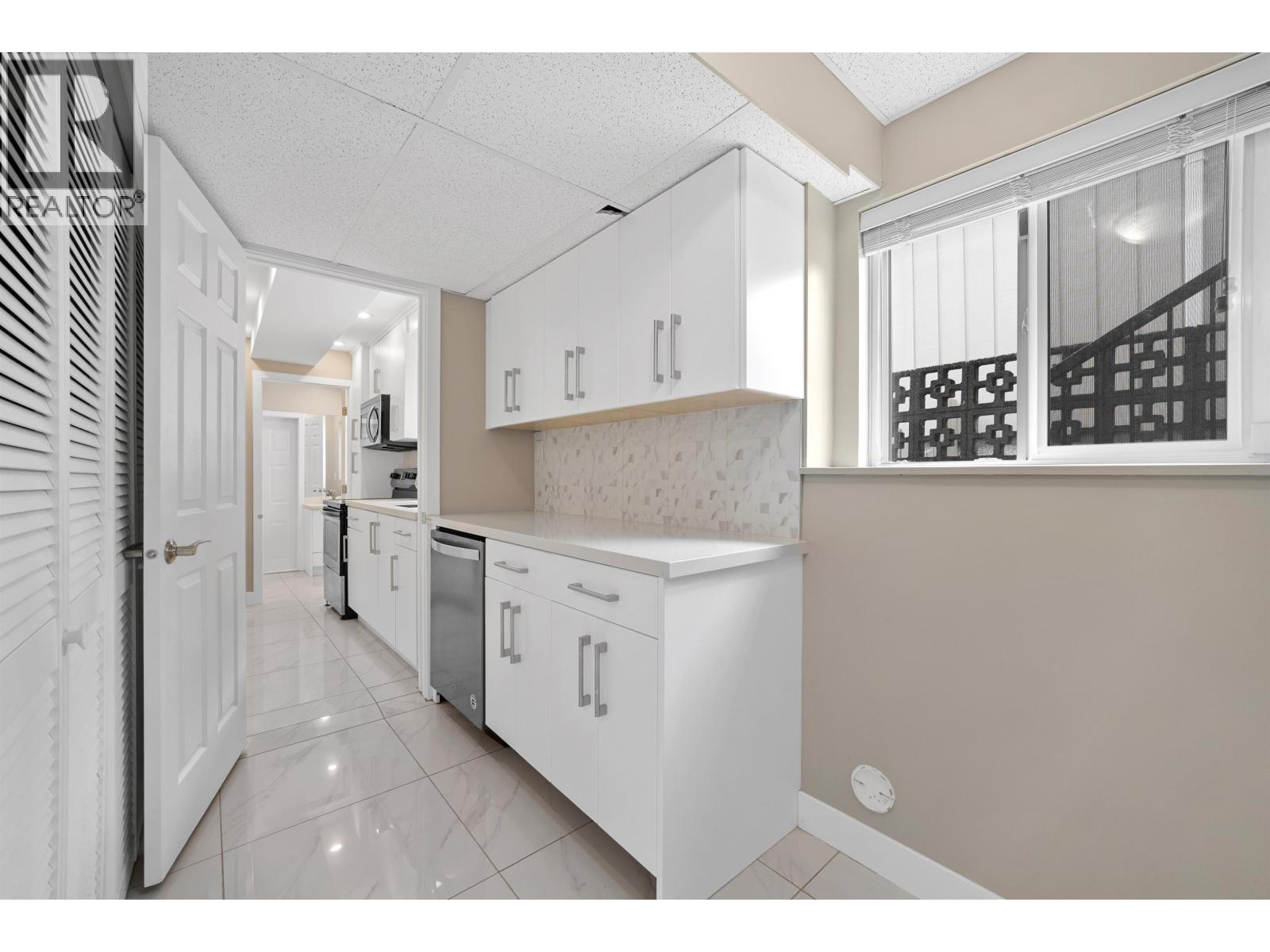 1137 Cloverley Street, North Vancouver, British Columbia  V7L 1N7 - Photo 26 - R3060167