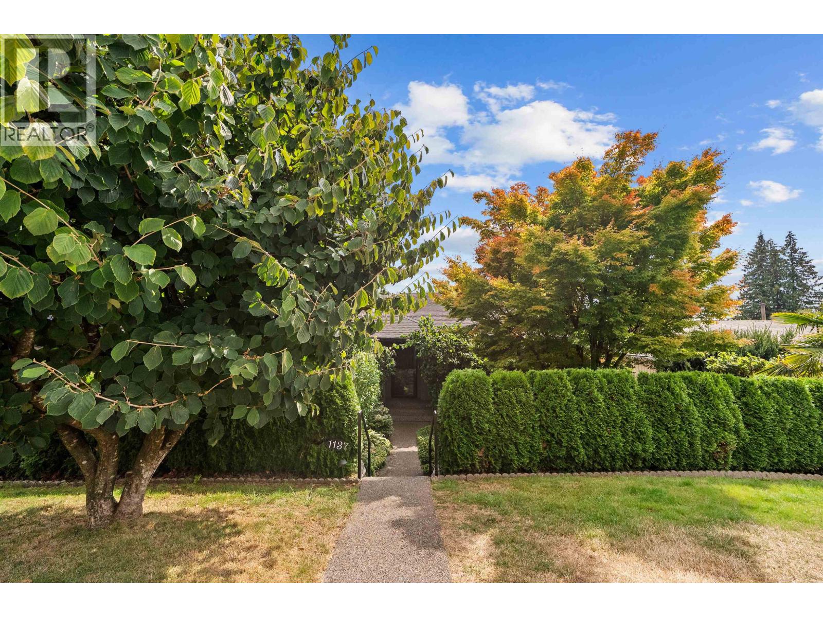 1137 Cloverley Street, North Vancouver, British Columbia  V7L 1N7 - Photo 35 - R3060167