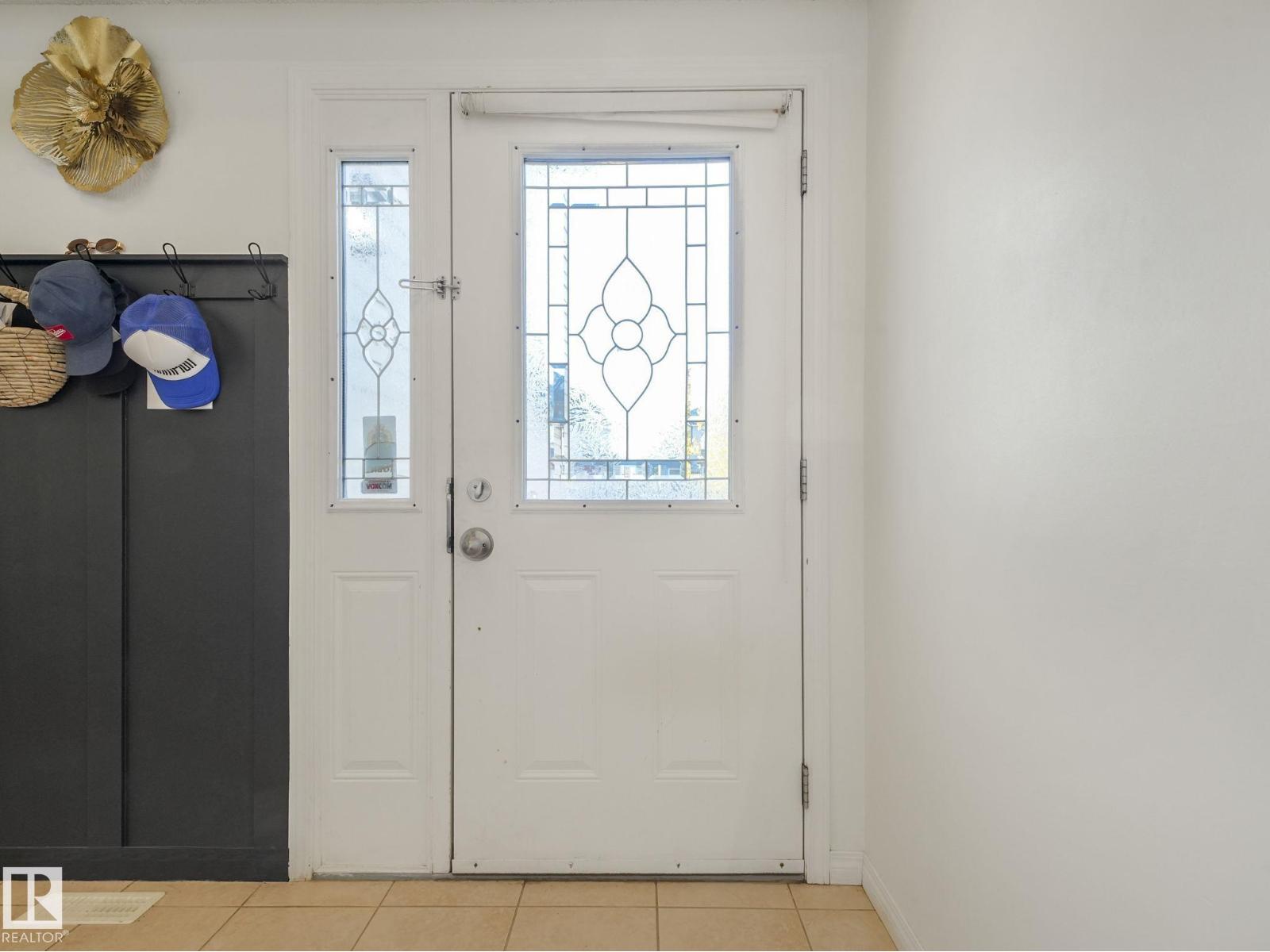 3239 21 St Nw, Edmonton, Alberta  T6T 0A8 - Photo 3 - E4462856