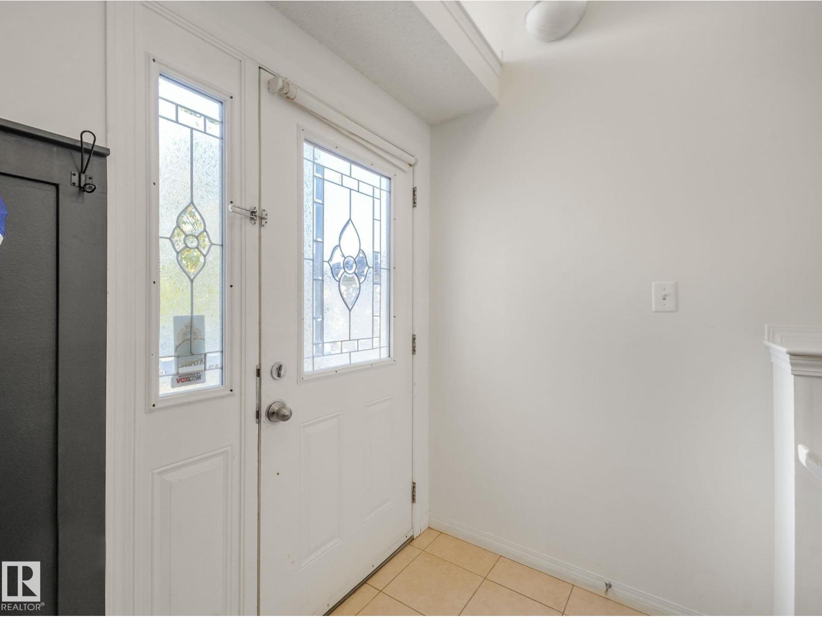 3239 21 St Nw, Edmonton, Alberta  T6T 0A8 - Photo 4 - E4462856