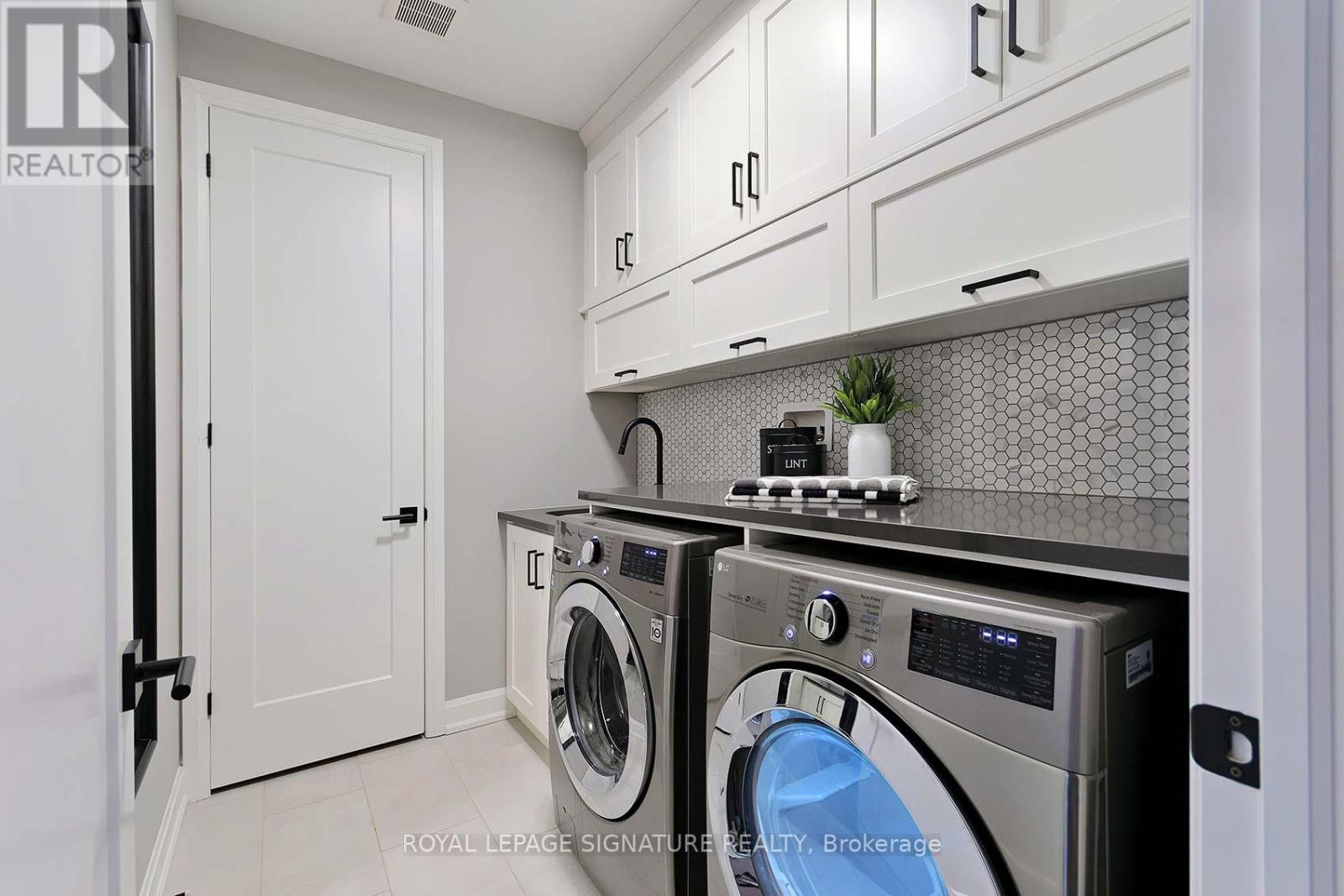 1467 Lakeport Crescent, Oakville (Jm Joshua Meadows), Ontario  L6H 3S1 - Photo 24 - W12471203