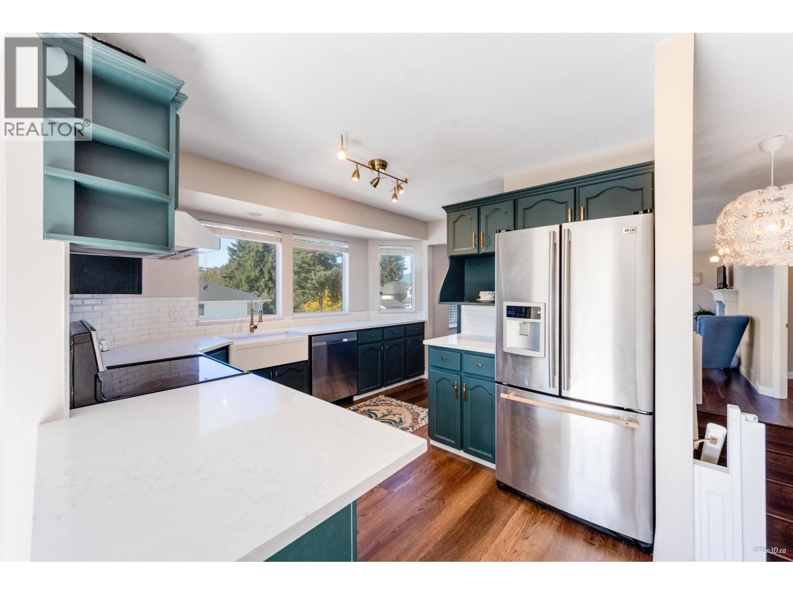 2287 Stafford Avenue, Port Coquitlam, British Columbia  V3C 4X5 - Photo 6 - R3059891