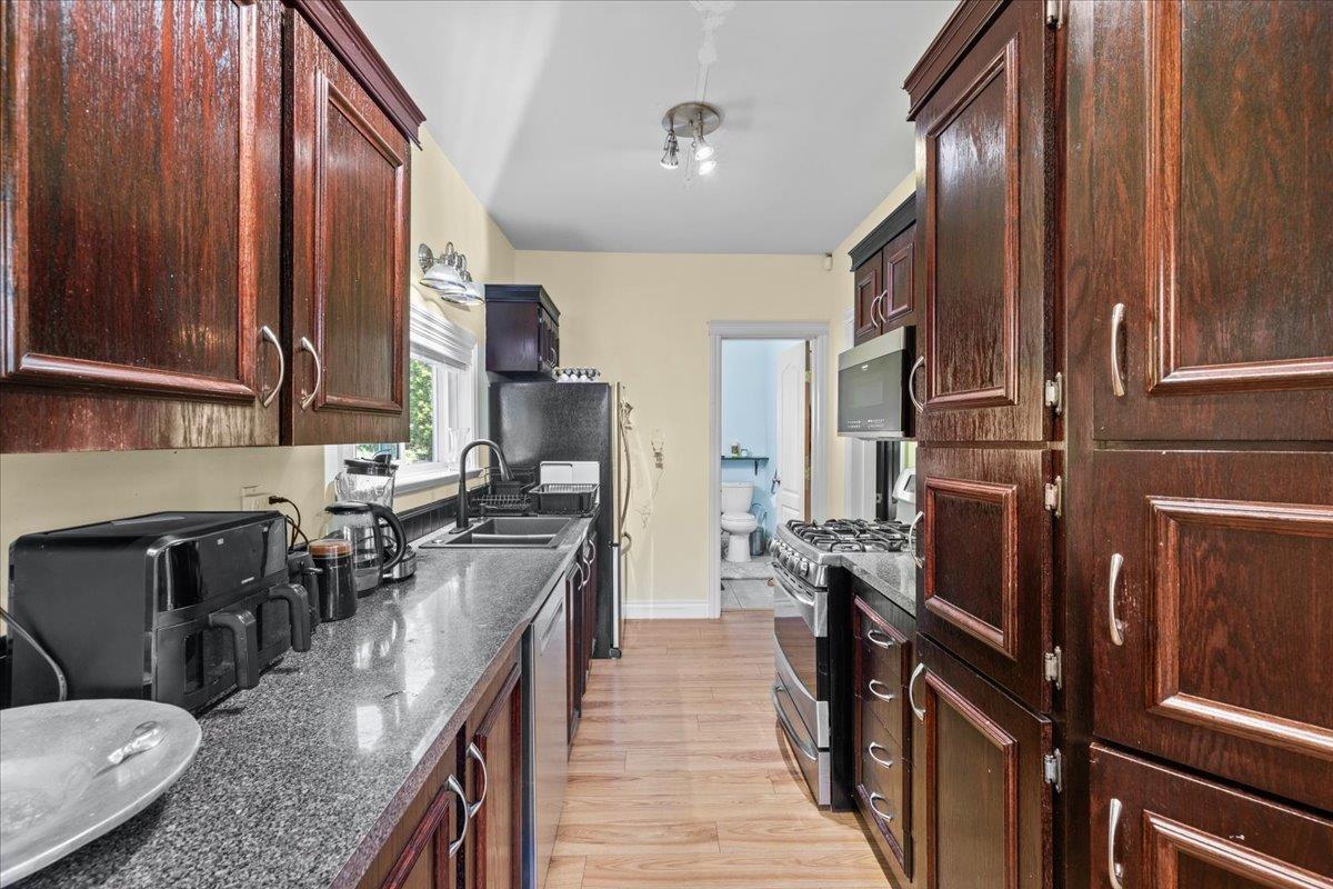 33345 3rd Avenue, Mission, British Columbia  V2V 1P1 - Photo 13 - R3060197