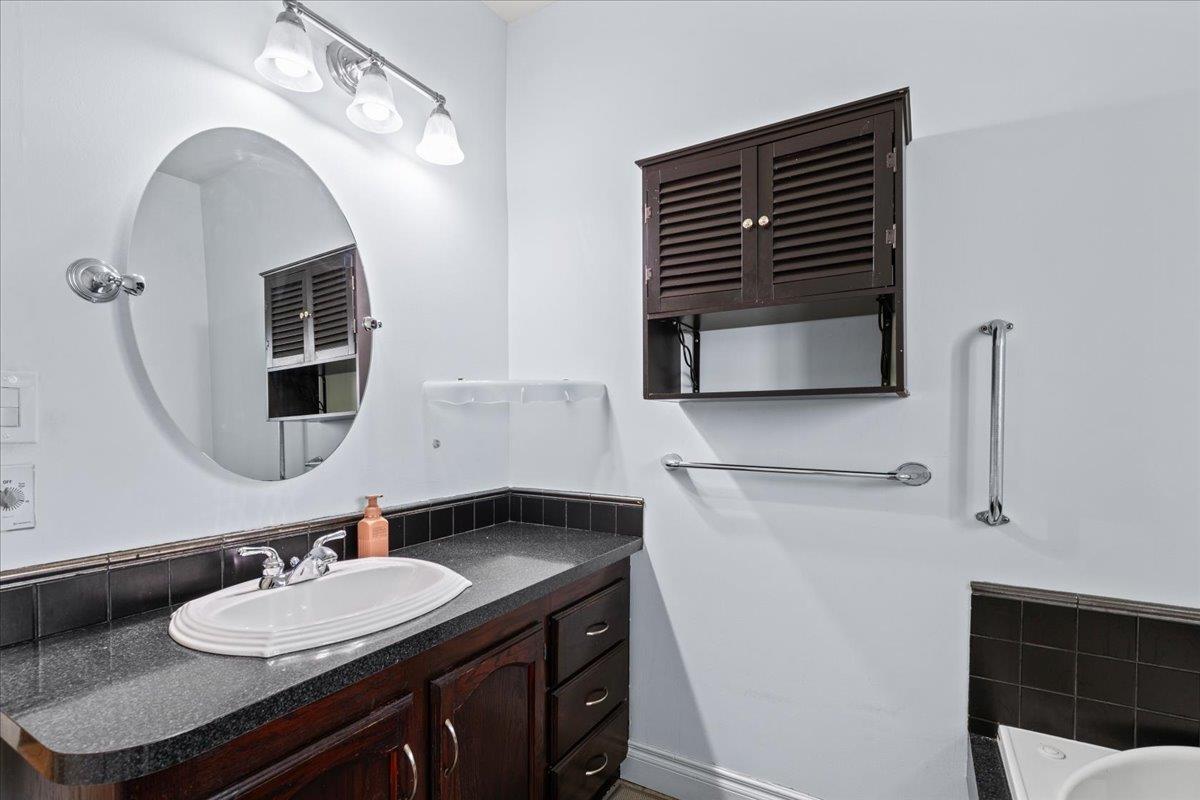 33345 3rd Avenue, Mission, British Columbia  V2V 1P1 - Photo 22 - R3060197